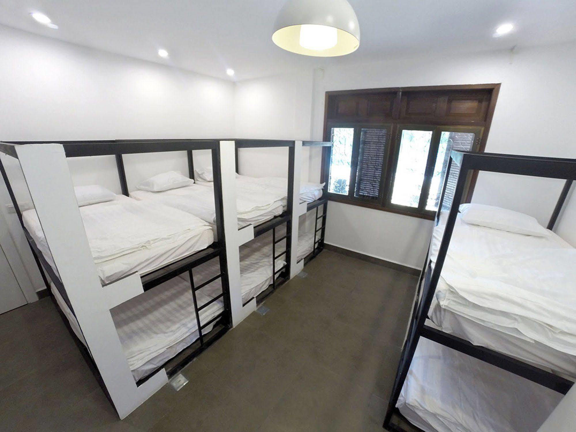 Aura Thematic Hostel 프놈펜 외부 사진
